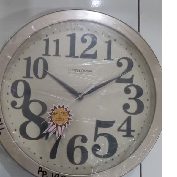 Jam Dinding Besar Bunyi Tiap Jam ,Lonceng  Esti Loren