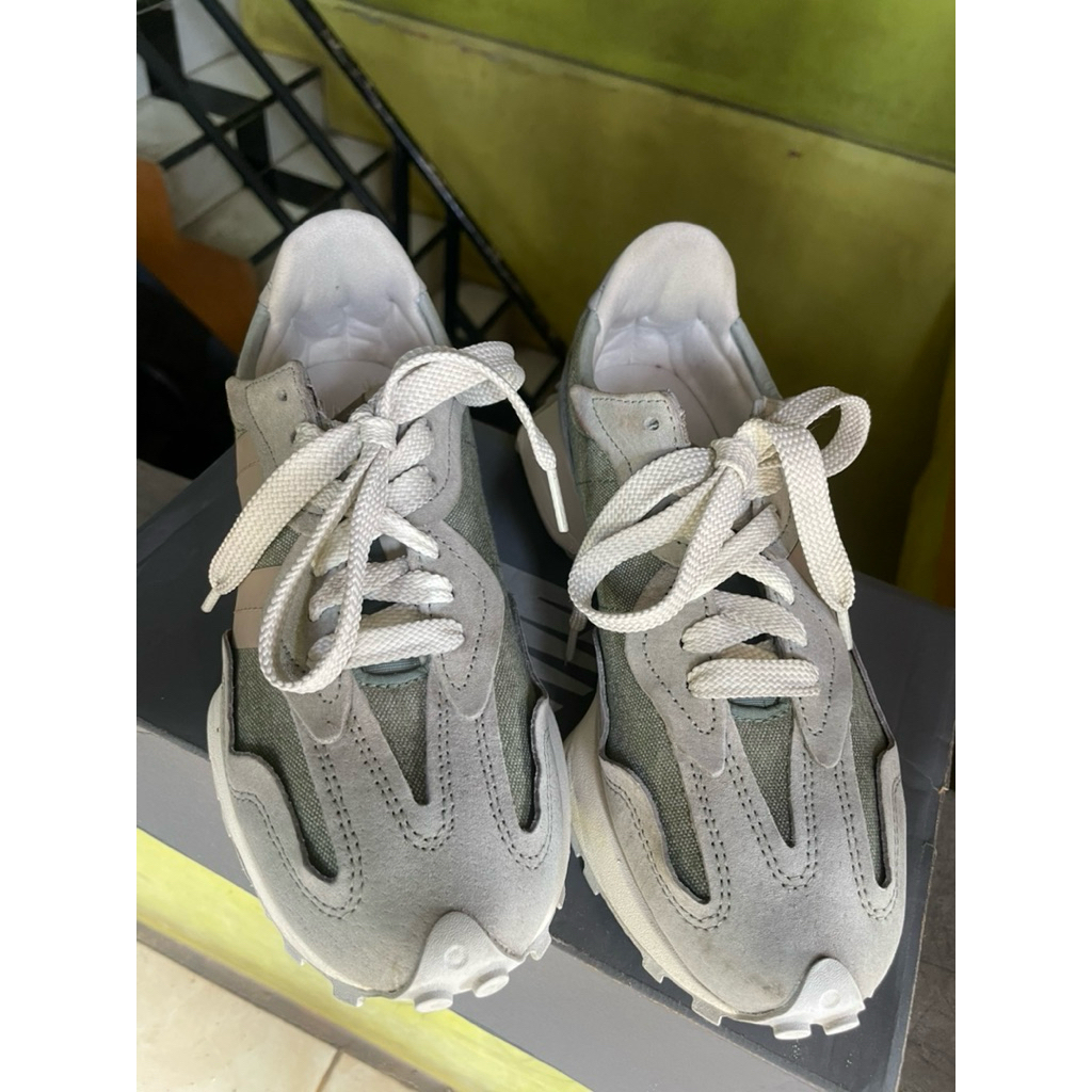 Sepatu Nb 327 original