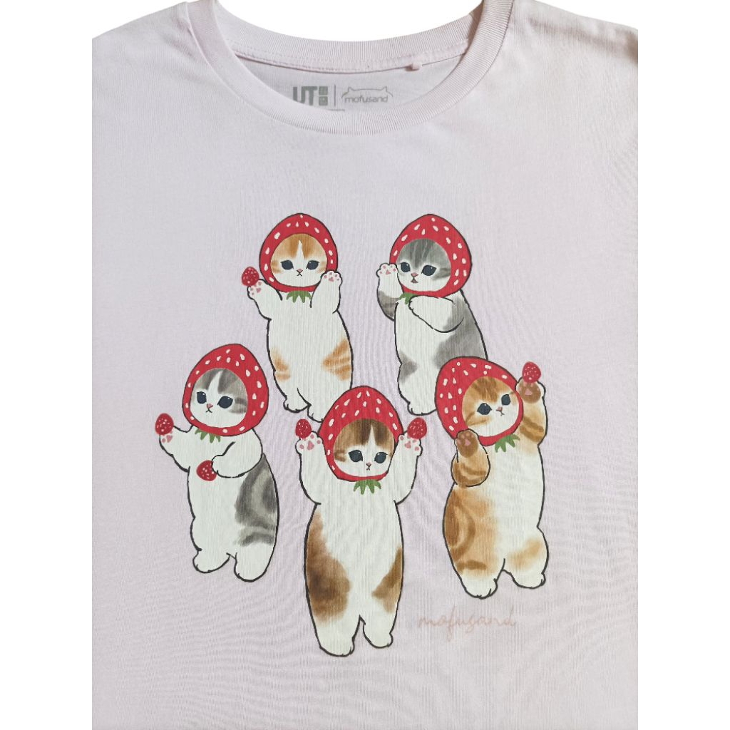 preloved kaos baby tee uniqlo mofusand (baca deskripsi)