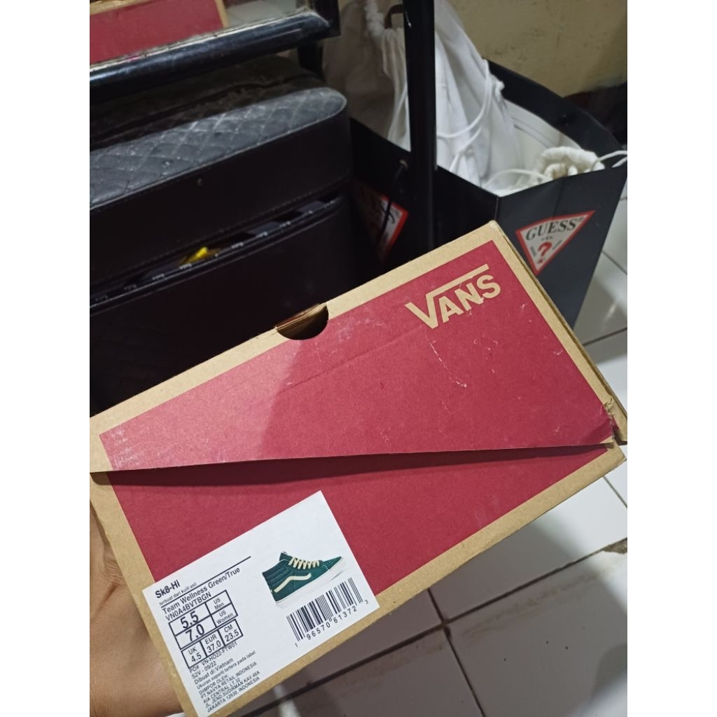 PL Vans sepatu original store