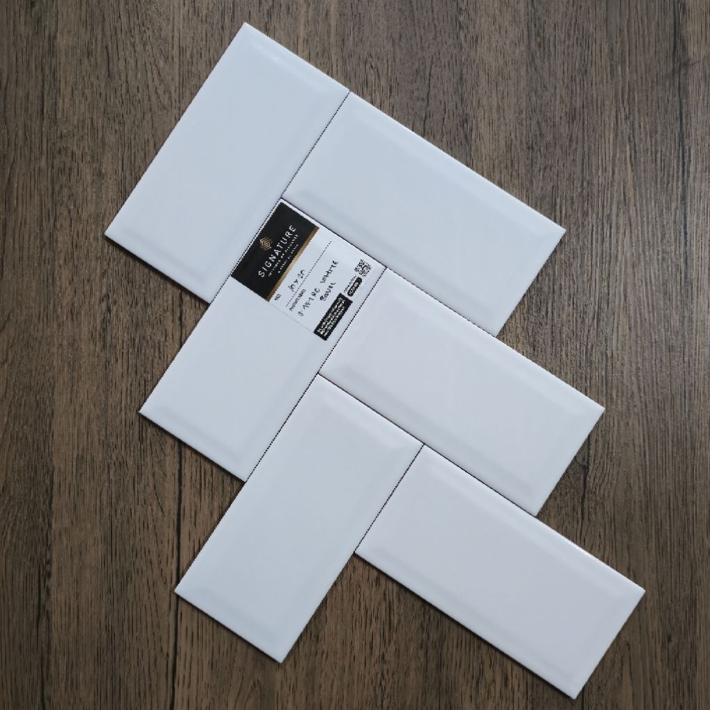 Keramik List Subway Metro Bevel Mulia Signature 10x20 putih glossy / keramik dapur / keramik dinding