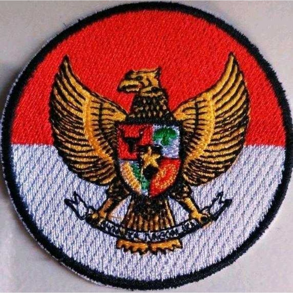 Bet_Badge_garuda_bulat_emblem_tangan/dada