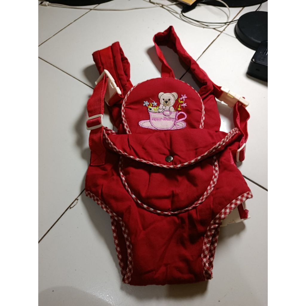 gendongan anak depan