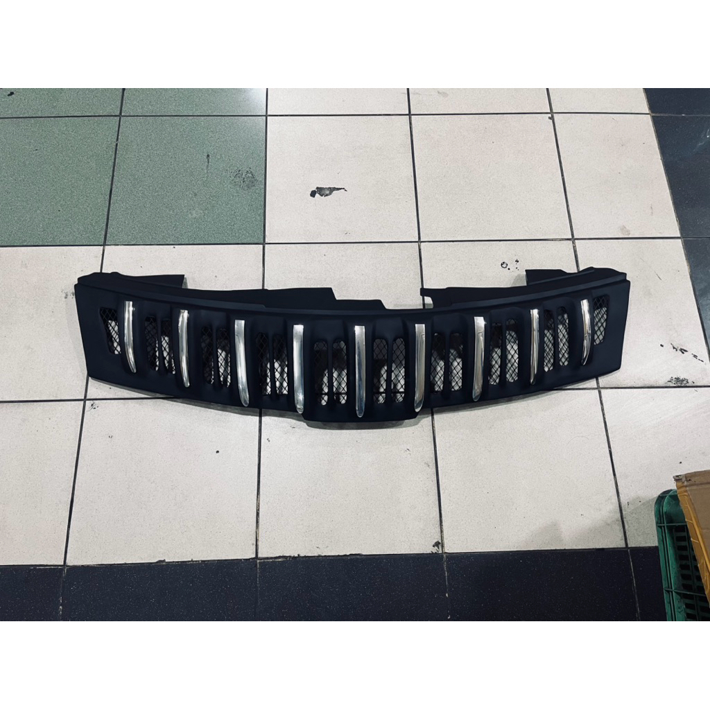 Grill livina 2008 - 2011 xv dan xgear L11 model prado