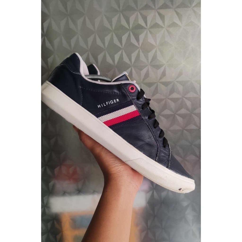 sepatu Tommy Hilfiger SZ 45