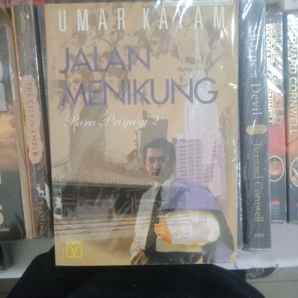 jalan menikung para priyayi 2 by Umar kayam