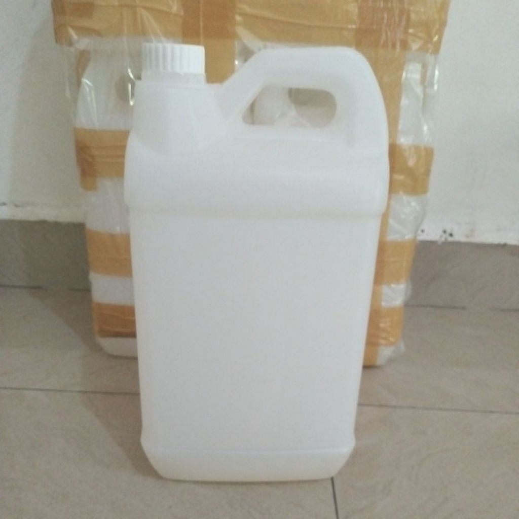 Jerigen 5 Liter HDPE Putih bekas seperti baru
