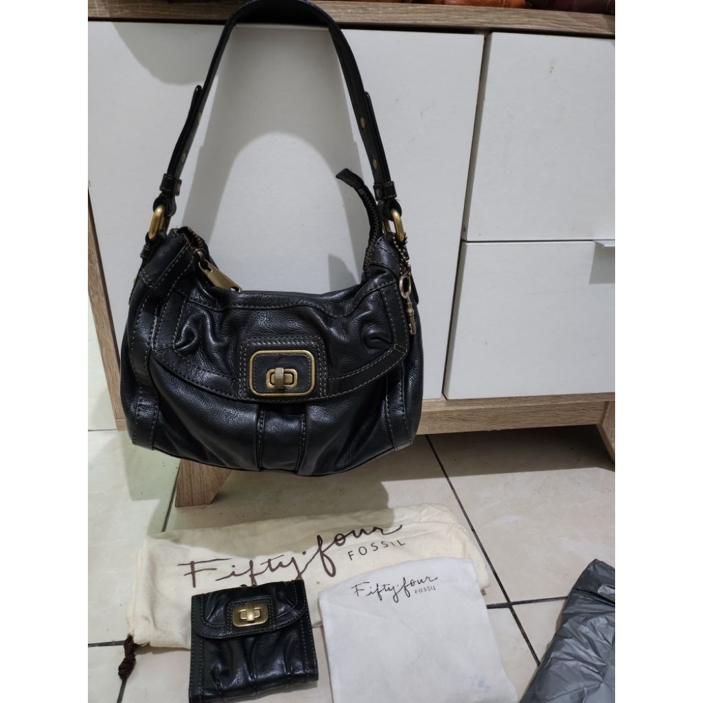 ocil 54 fiftyfour shoulder bag and wallet