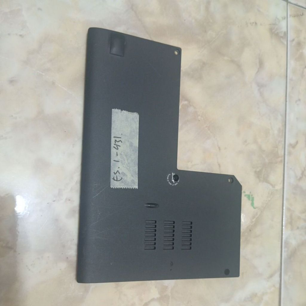 tutup belakang kecil laptop Acer es1-431