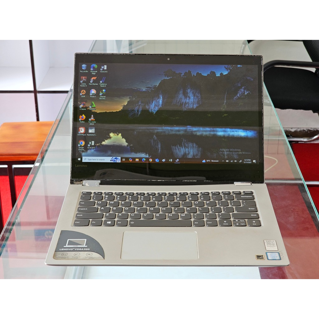 Lenovo Yoga 520 intel Core i3 Gen 7 Ram 8 GB