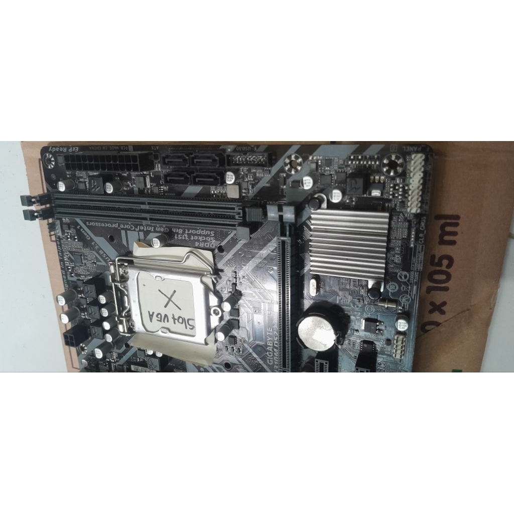 mobo H310 gen 8 ddr4 minus slot vga ga bisa ada 1 pin bengkok kedalam
