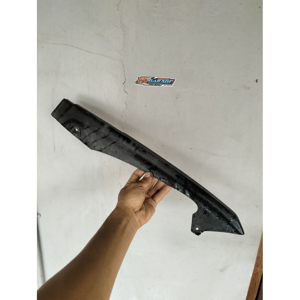 Katengkas tutup rantai honda win tahun muda plastik original