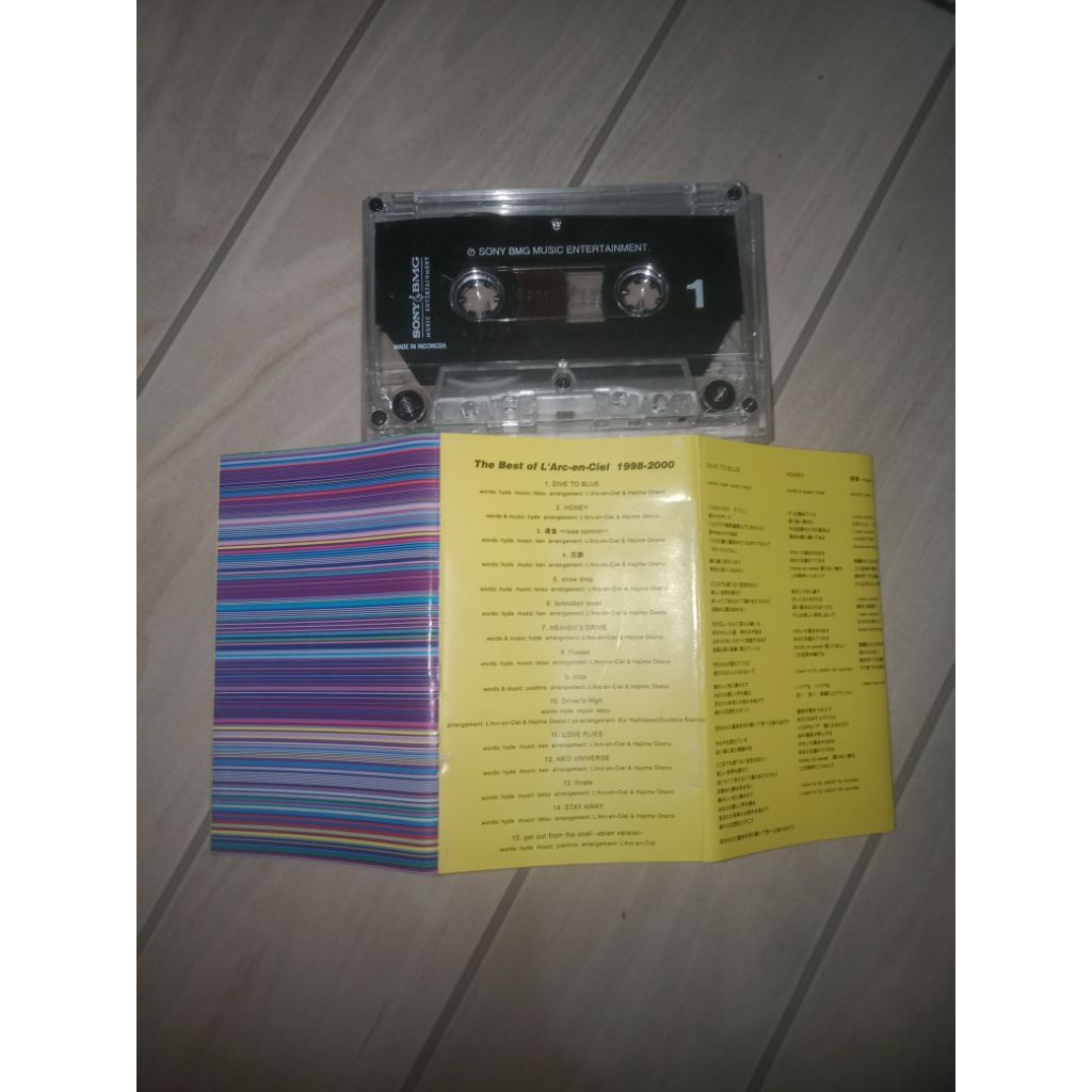 kaset pita larc en ciel the best