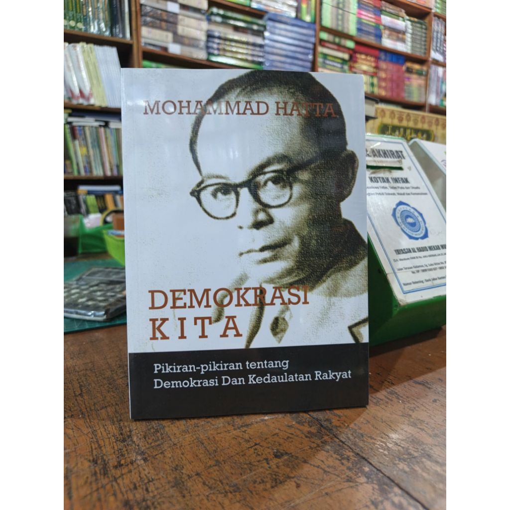 buku DEMOKRASI KITA