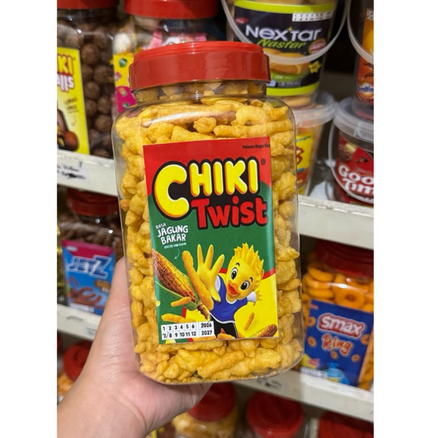 Chetos Chiki Twist / snack branded / snack kiloan