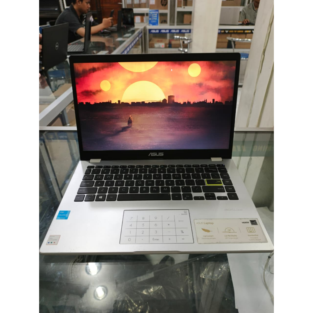 Asus VivoBook E410KA Celeron N4500 Ram 4/512 SSD