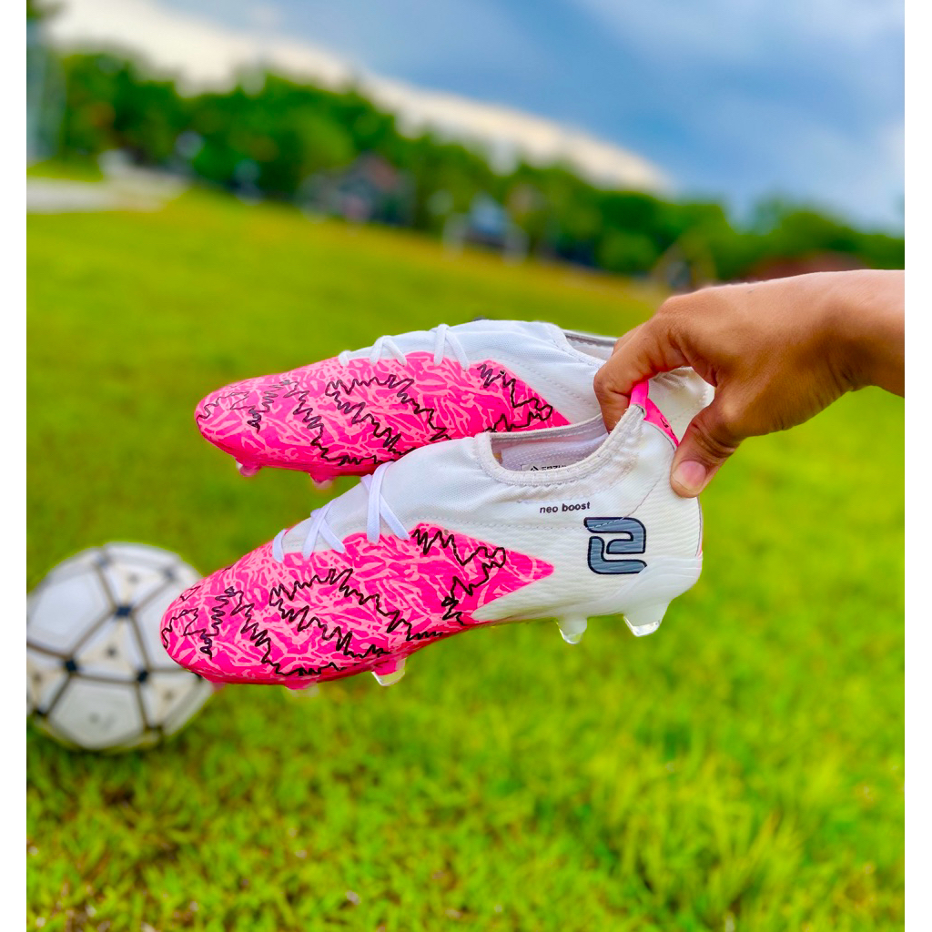 ERZUMA - Sepatu Sepak Bola Erzuma Neo Boost IN White Pink Boots Original