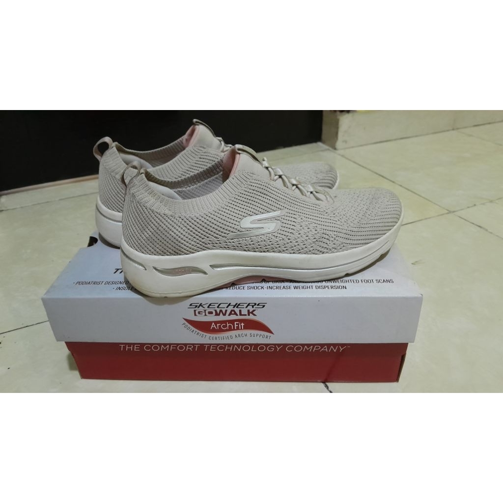 preloved sepatu skechers