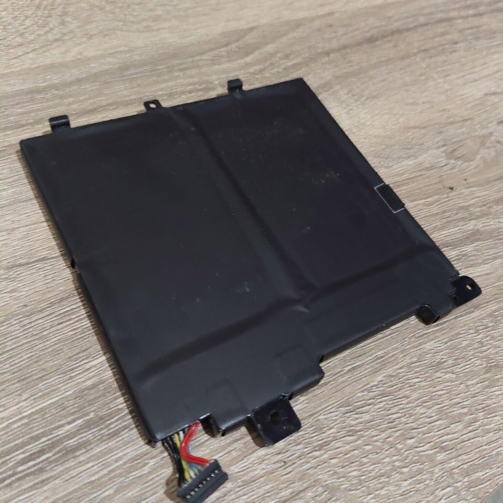 Baterai Laptop Lenovo V330-14 V130-14 V330-14 14IKB V130-14IKBR V130-14IKB V130-14IGM V3V30-14ARR 