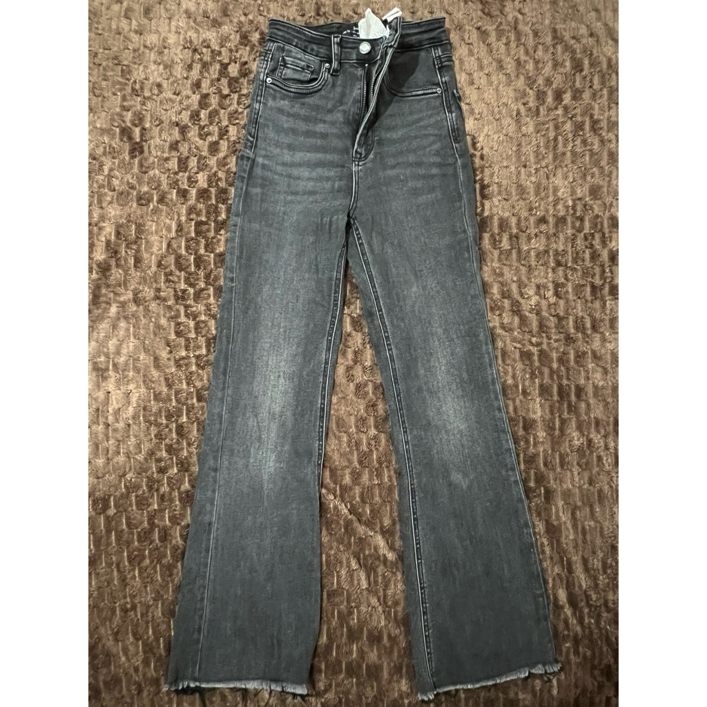 stradivarius flare jeans