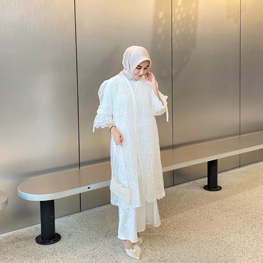 Yasmine Dress / BW / Brukat Organza/ Dress kondangan / Dress Lamaran / Brukat Dress / Dress Wisuda