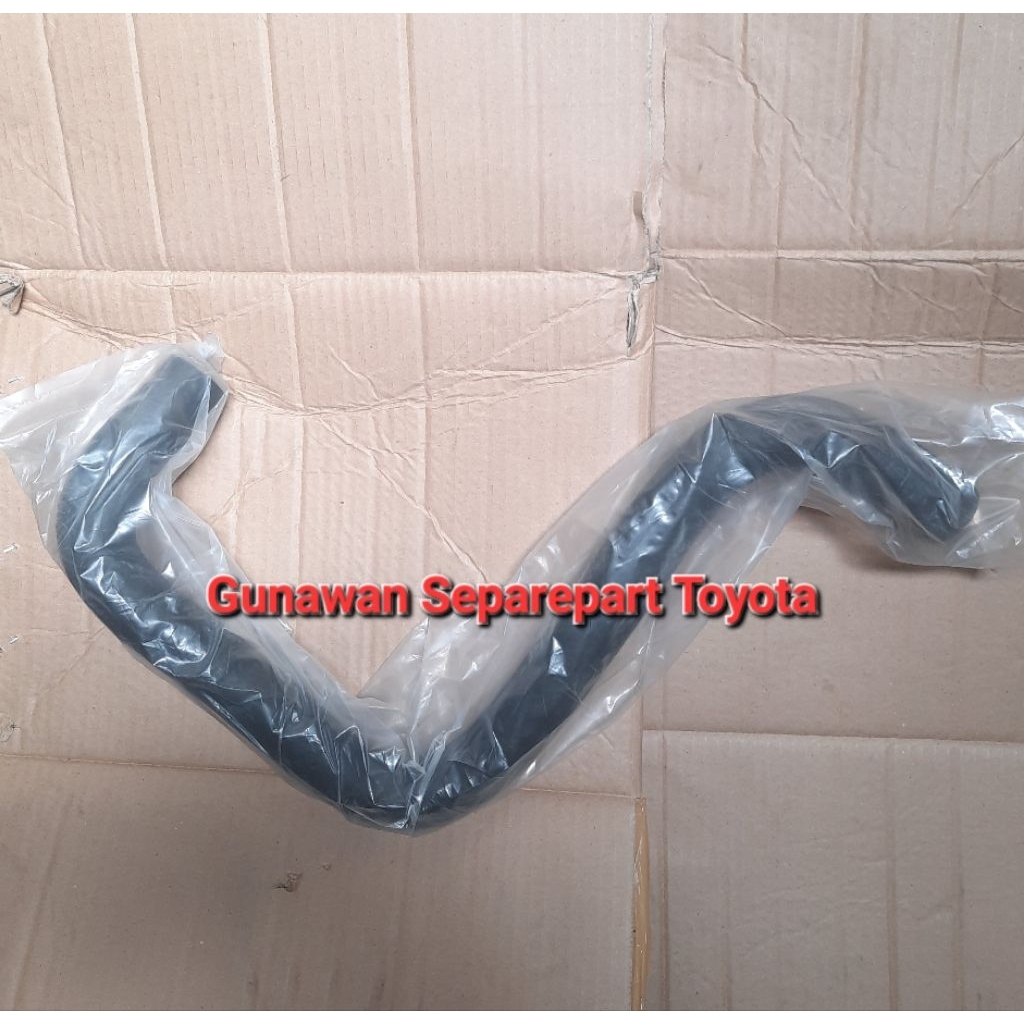 SELANG RADIATOR ATAS COROLLA GL AE80 84-85