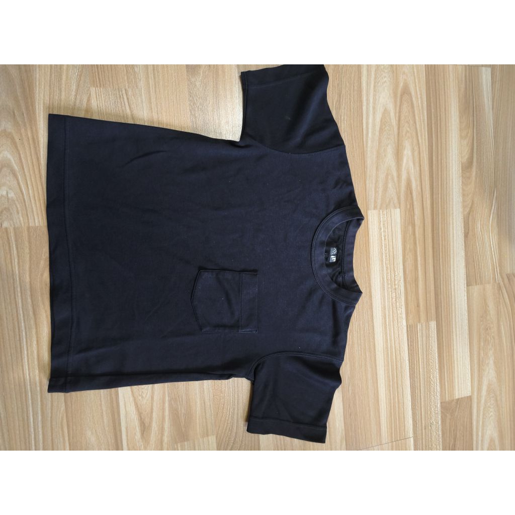 PRELOVED Uniqlo tshirt kids airism