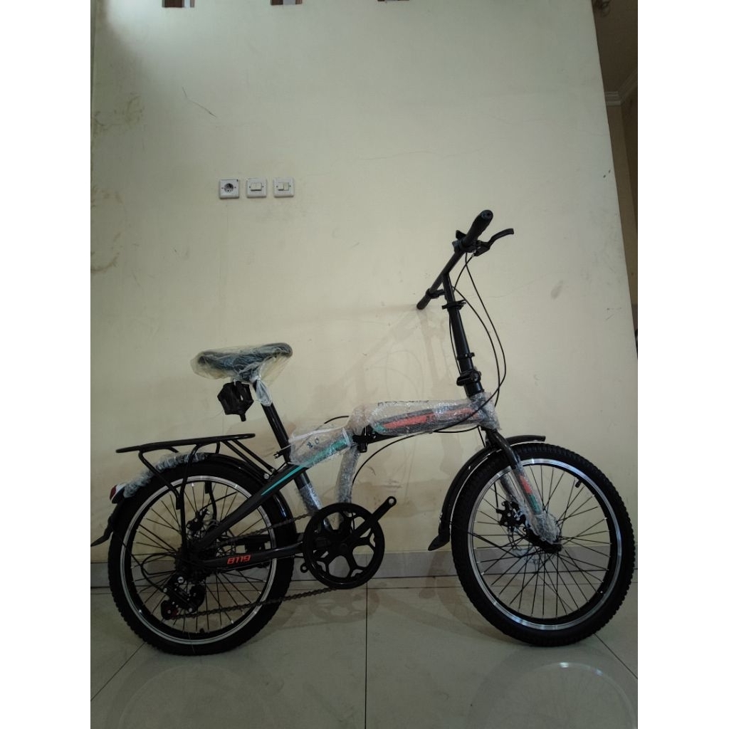 LIPAT 20 MORISON 8119