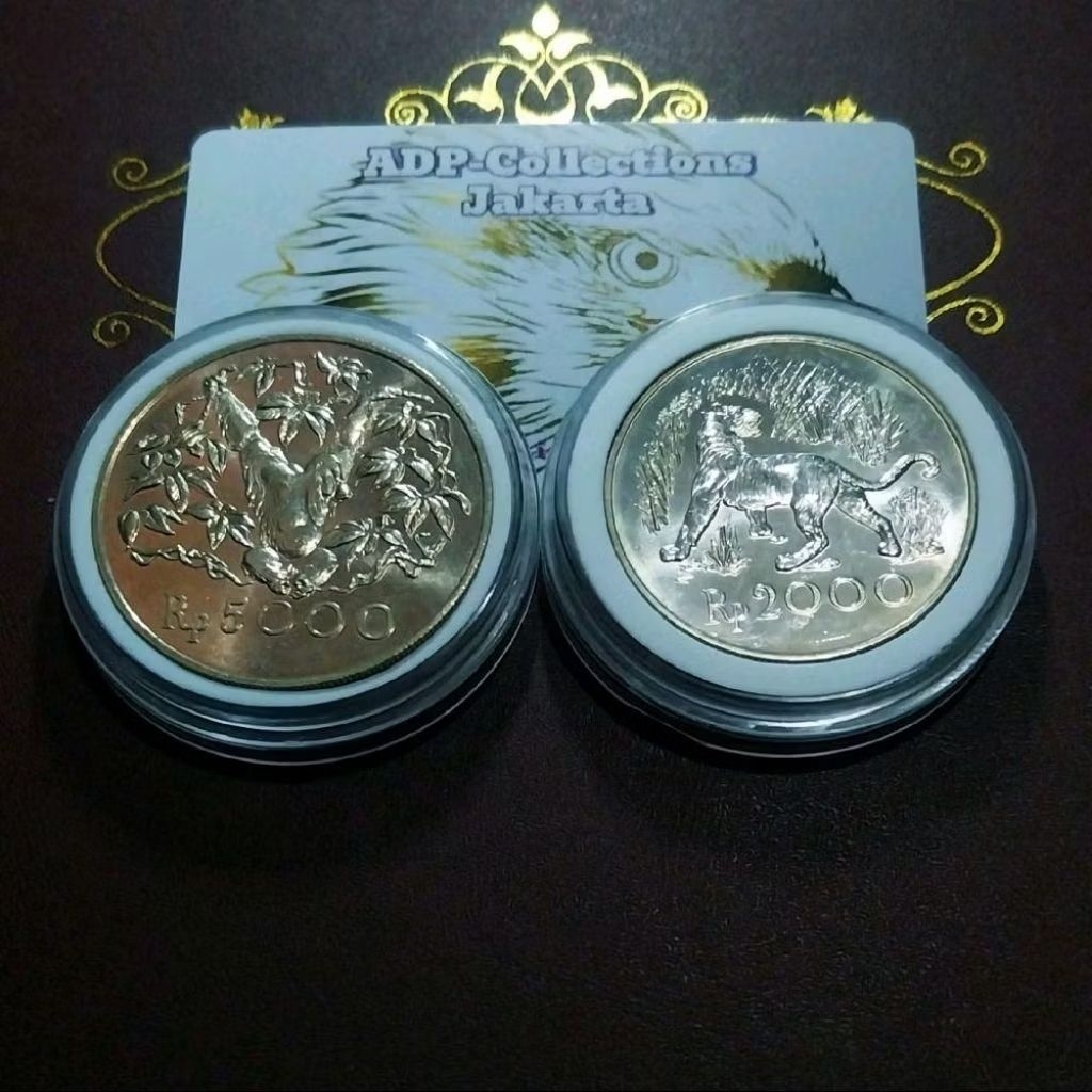 Set koin wwf macan dan otan 1974