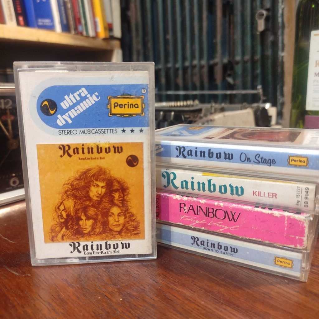 Kaset Pita Band Rainbow