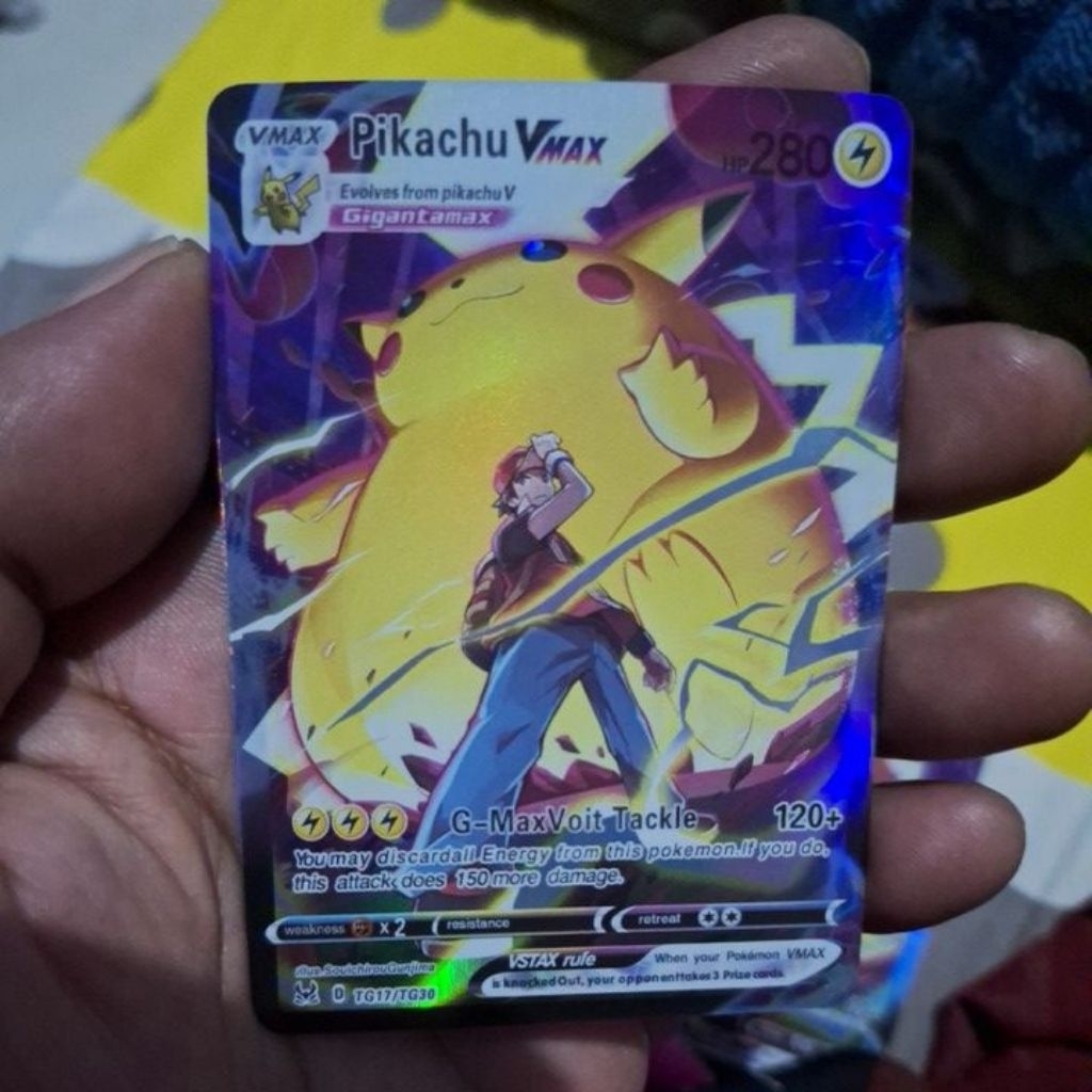 Kartu Pikachu VMAX langka