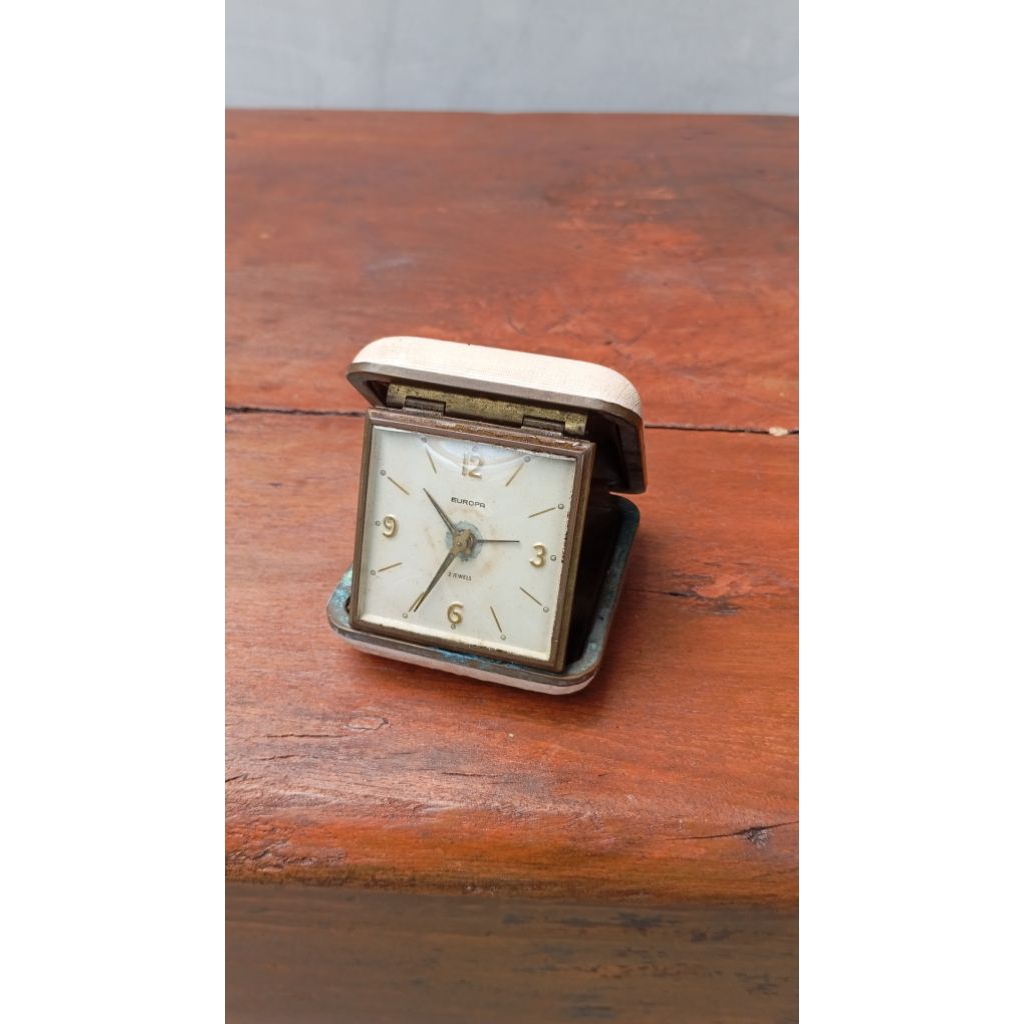 jam saku eropa antik