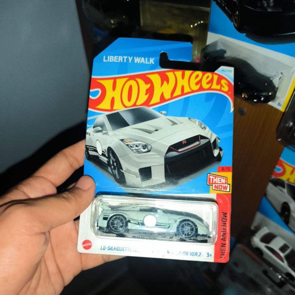 Hotweels LBWK Nissan R35