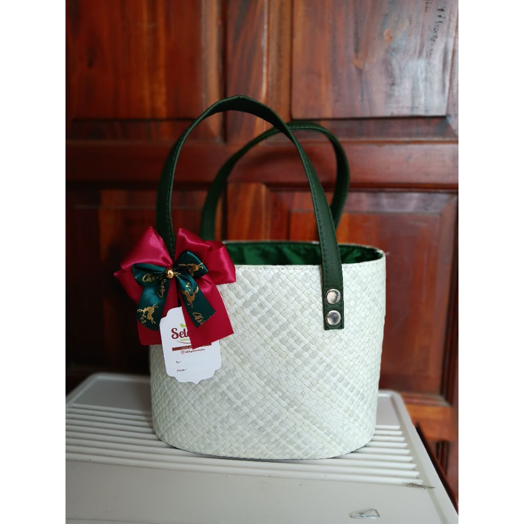 tas hampers natal, serut anyaman unik lucu free ornament