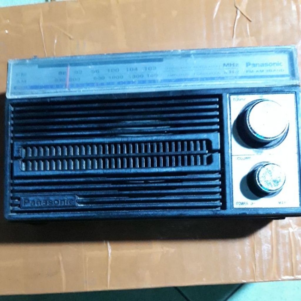 RADIO NATIONAL PANASONIC AM / FM SIAP PAKAI