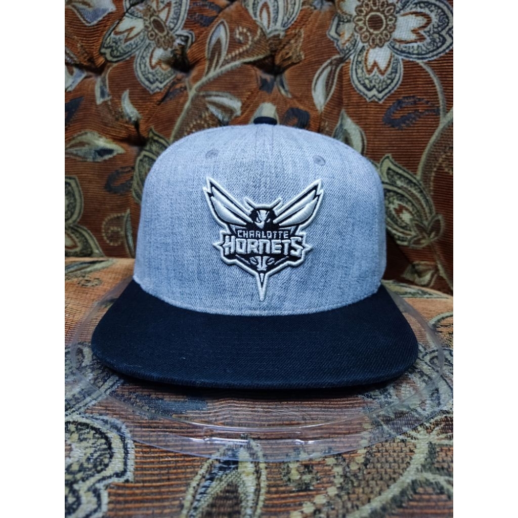 Topi Mitchell & Ness NBA Charlotte Hornets