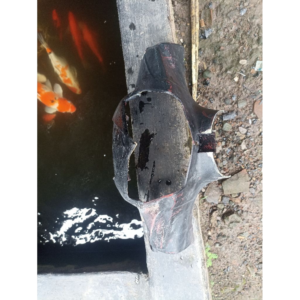 bahan cat batok lampu depan Supra x 125 Batman 2008-2012 original, ( kondisi utuh no minus)