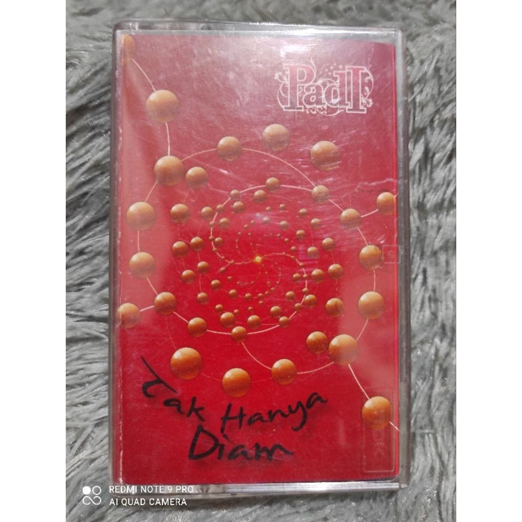Kaset Pita PADI TAK HANYA DIAM