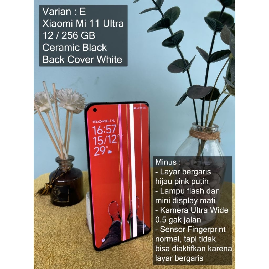 Xiaomi Mi 11 Ultra 5G 12/256GB Black & White Layar LCD Bergaris