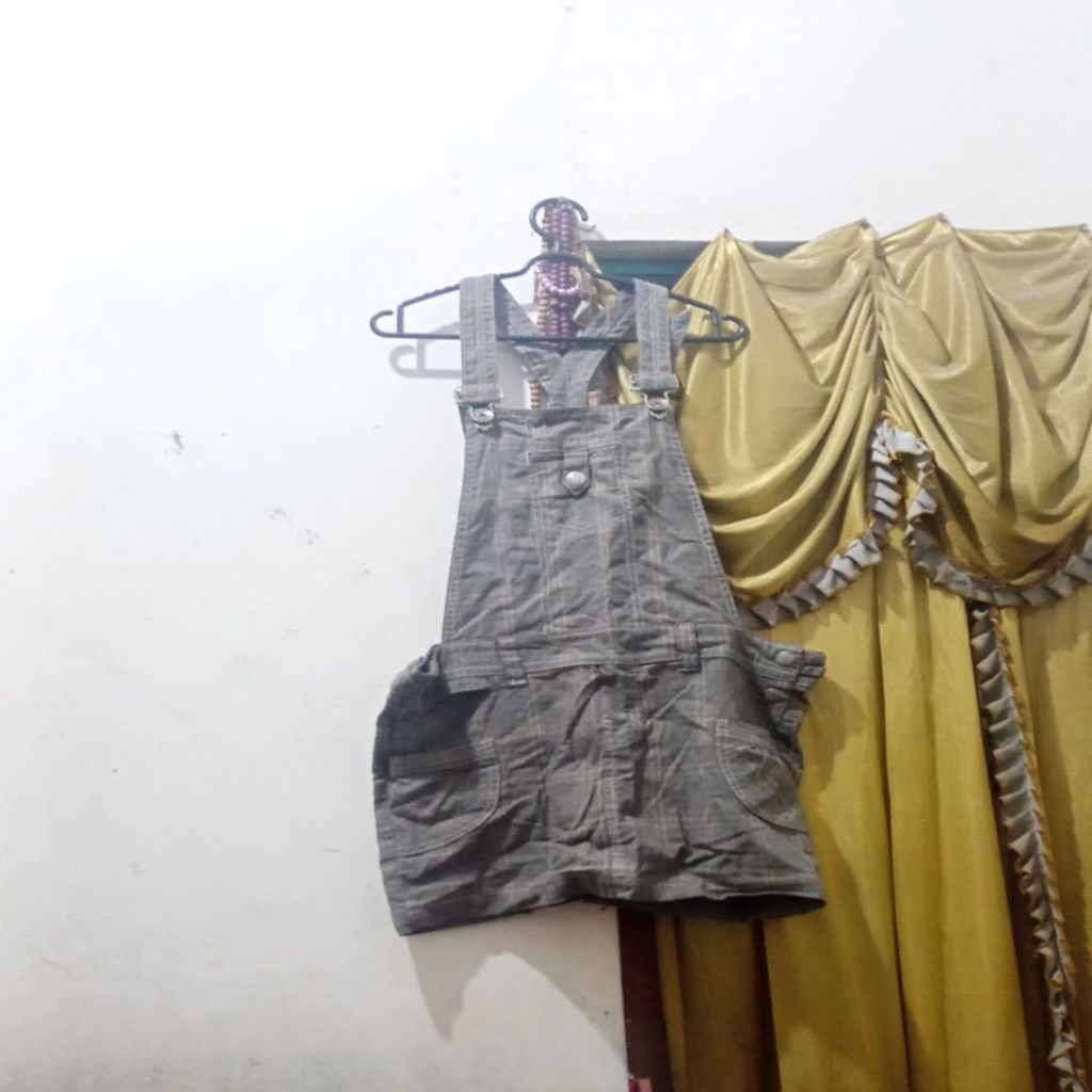 preloved remaja branded/cool teen /merk matahari/jumpsuit rok mini remaja ld all size,lp100,PB 85