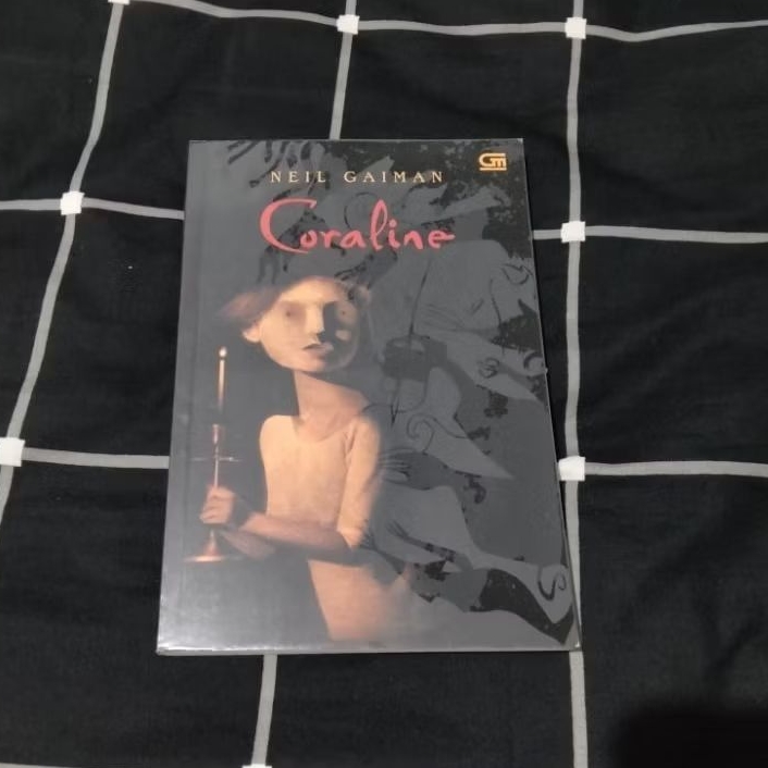 Novel Preloved Coraline - Neil Gaiman - Original