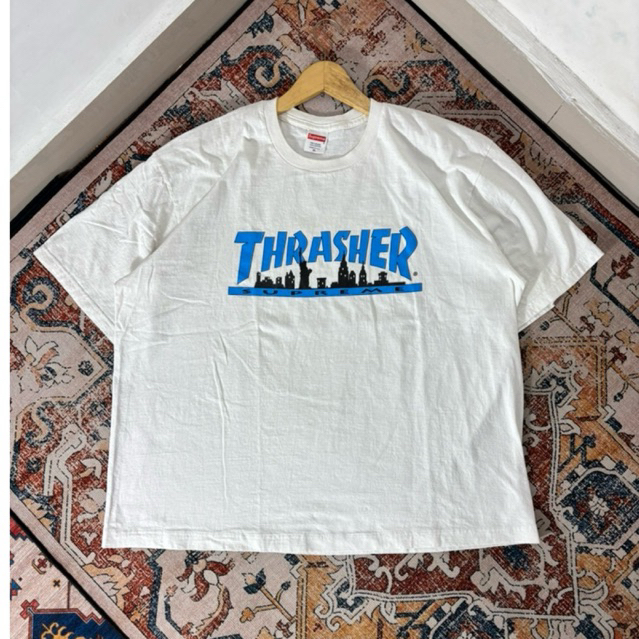 KAOS SUPR33M33 X THRASHER PUTIH