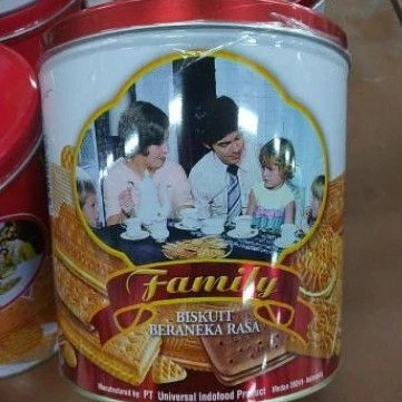 Unibis Family Assorted Biscuit Biskuit Beraneka Rasa Kaleng 650gr