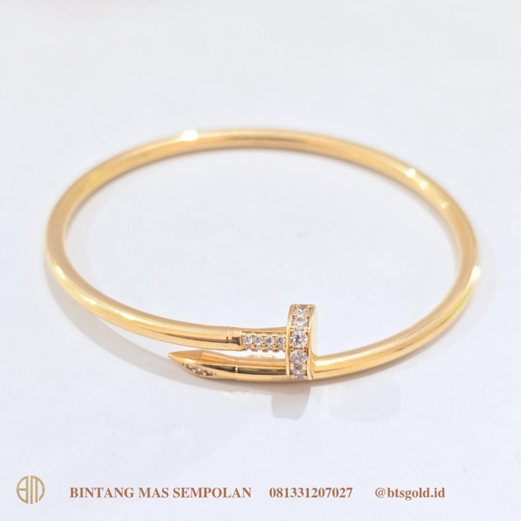 Gelang Emas Bangle Paku Diamond | 8K