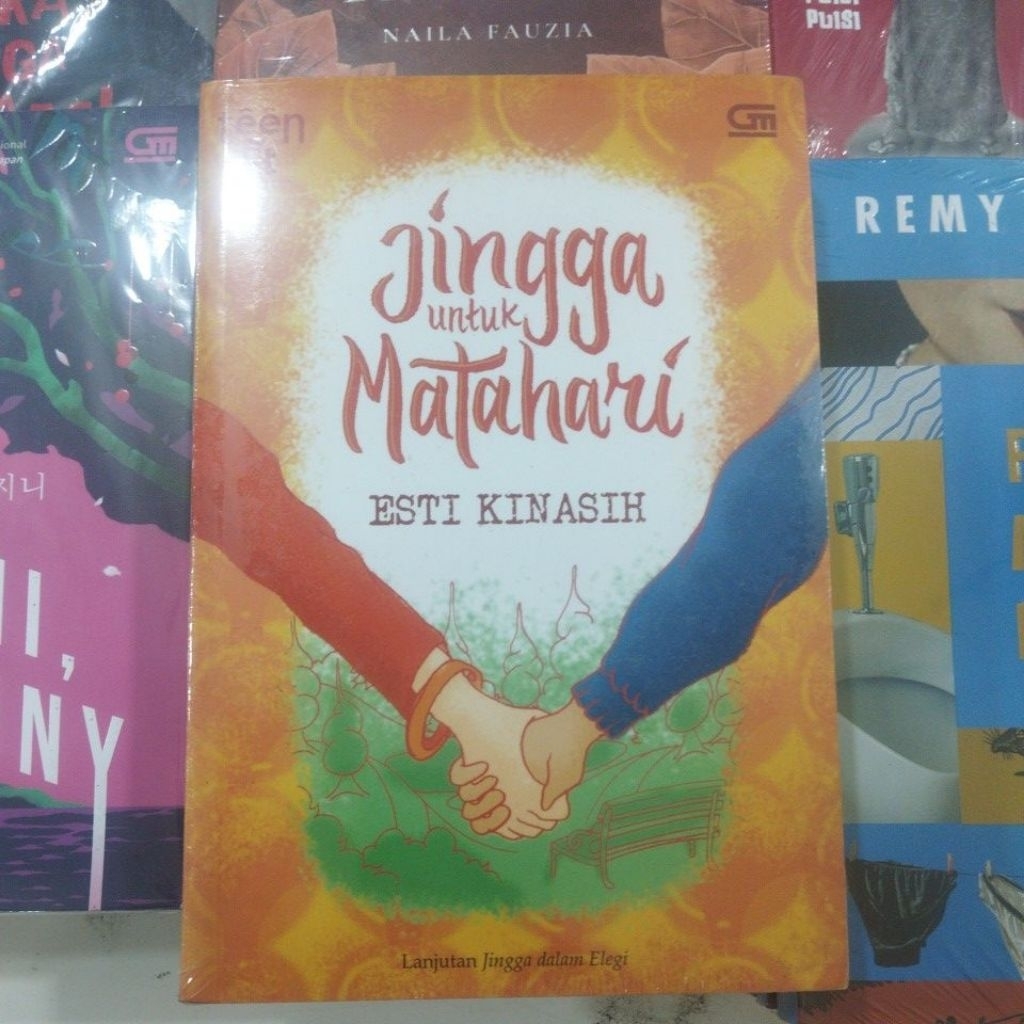 "Original" Jingga Untuk Matahari By Esti Kinasih