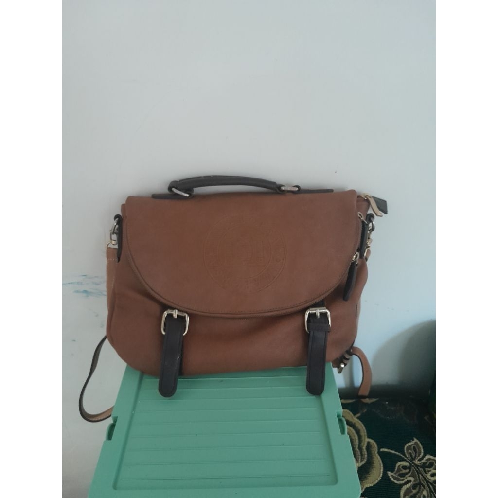 tas selempang Dima Borsa