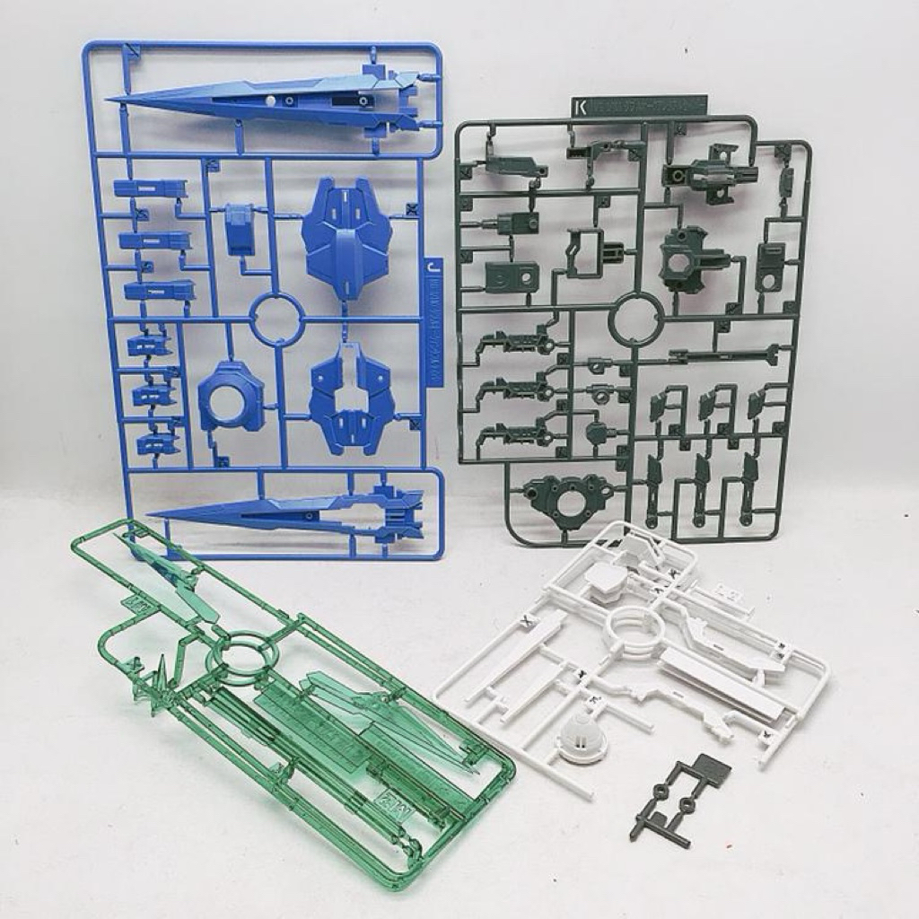 Bandai MG Gundam 00 Qant Full saber part Back pack + GN Sword IV unit