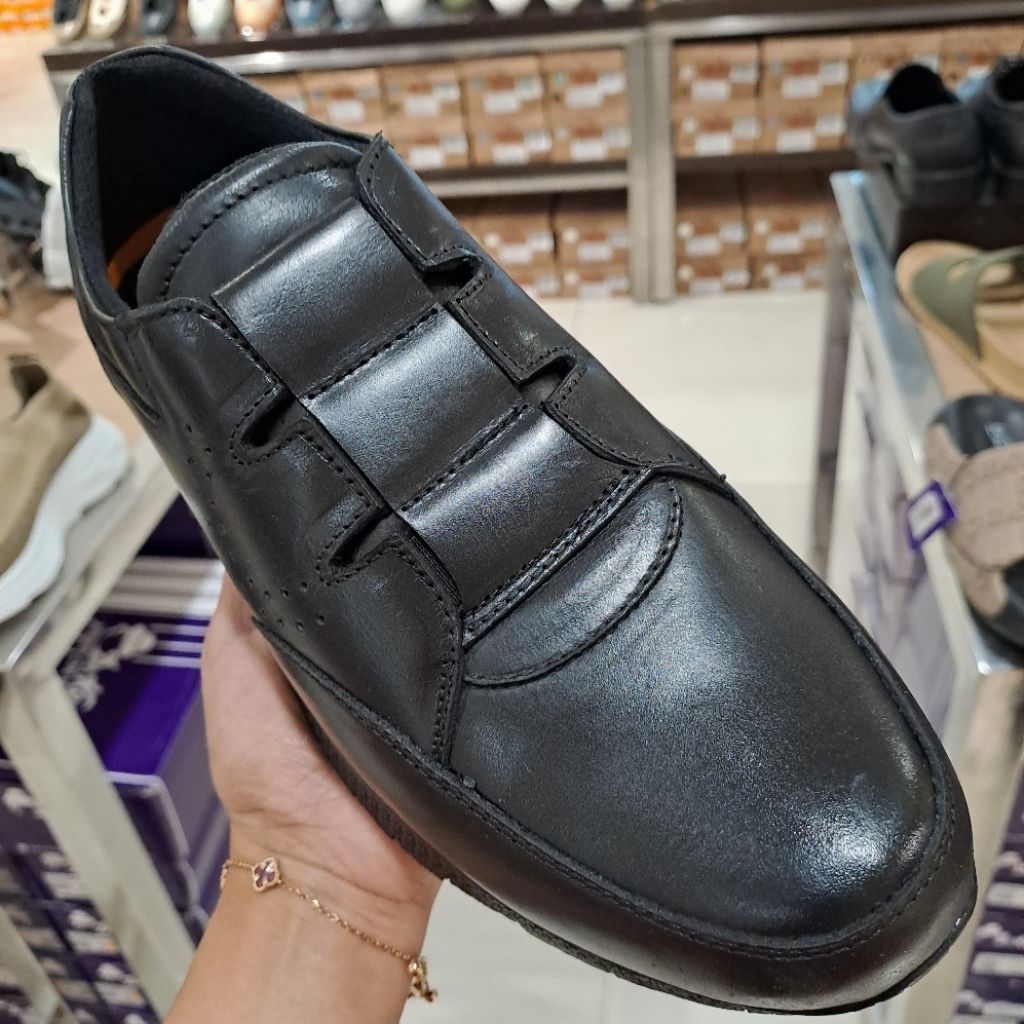 sepatu slip-in kulit pria Dr.kevin