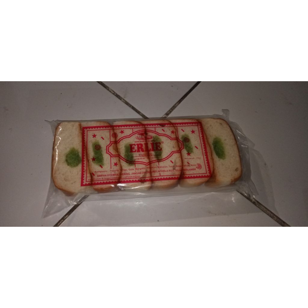 Roti jadul ERLIE roti potong isi kelapa