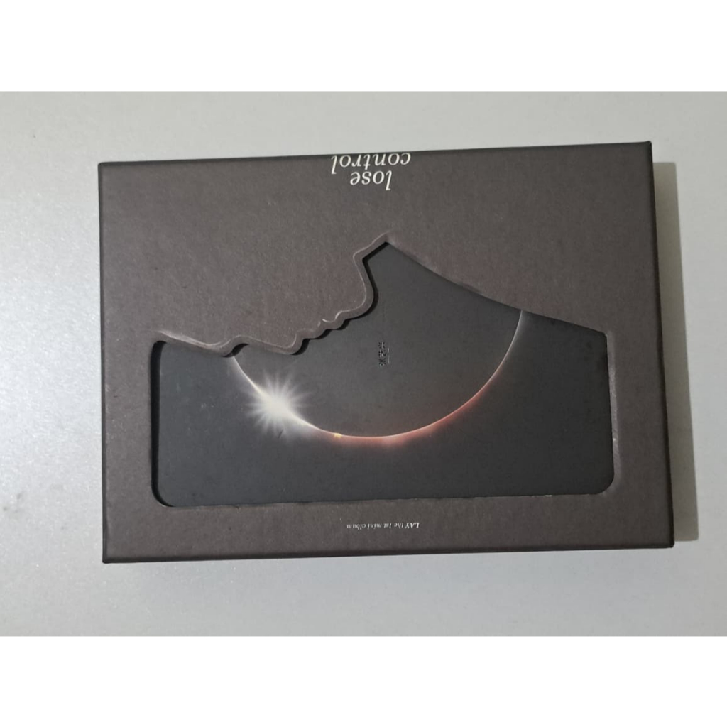 LAY 1ST MINI ALBUM LOSE CONTROL (ALBUM ONLY)